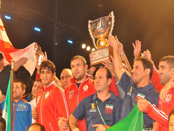 پهلوانان جویباری رقابت‌های جام جهانی کشتی آزاد طوفان به پا کردند