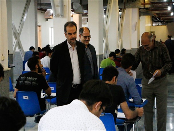 رئیس دانشگاه آزاد بجنورد از امتحانات پایان ترم دانشجویان بازدید کرد