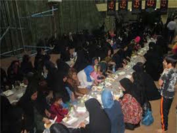 برپایی مراسم ضیافت الهی برای مددجویان بهزیستی در کرمانشاه