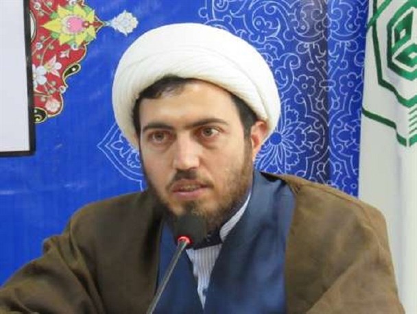 ثبت‌نام آموزش رایگان مجازی قرآن در غرفه اوقاف نمایشگاه قرآن کریم استان