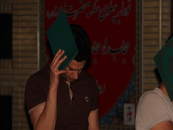 مراسم شب قدر 19 رمضان در جوار مزار شهدای مهدیشهر