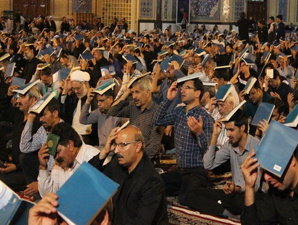 آیین شب قدر در جوار آستان حسین بن موسی الکاظم(ع)