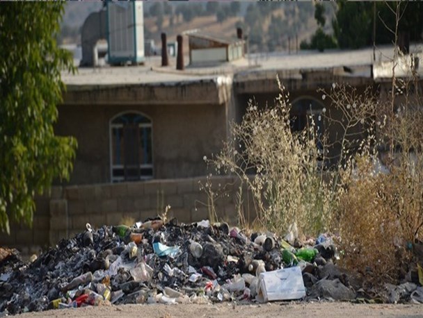 سنگینی سایه سیاه زباله‌های سرگردان بر سلامت مردم دیار بویراحمد/ وقتی زباله‌ها به پیشواز مهمانان می‌روند+تصاویر