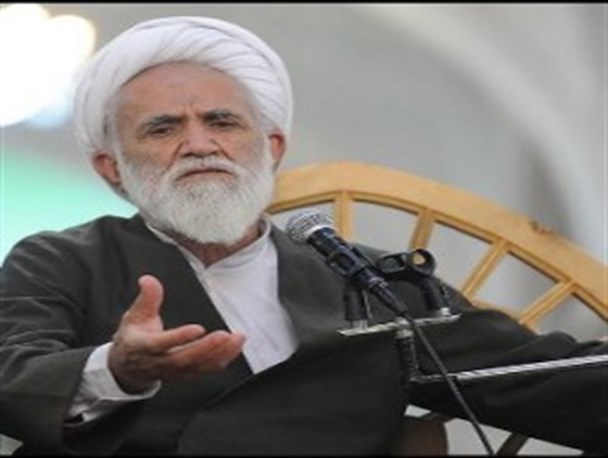 مقبولیت تیم مذاکره کننده به معنای عبوراز خط قرمز ها نیست