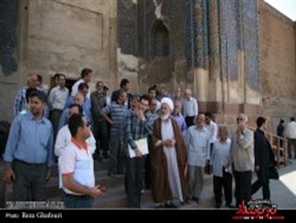 تصویری/ تجمع lعتراضی مقابل مسجد کبود