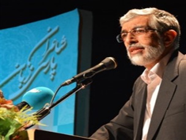 اقبال لاهوری در مقابله با استعمار انگلیس با زبان شعر چراغ ادبیات فارسی را روشن نگه داشت