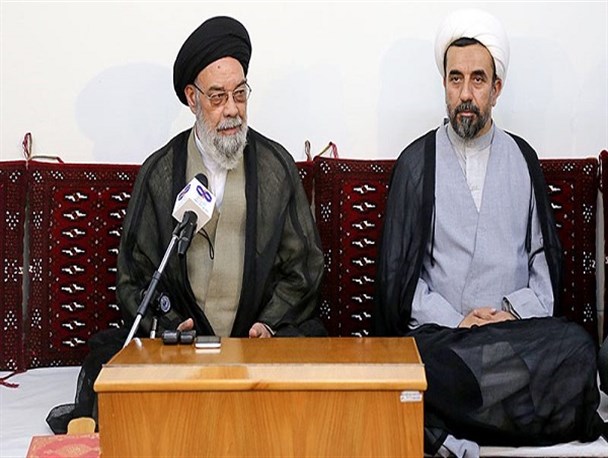 هدایت انسان توسط شهید دلیل بر زنده بودن شهدا است/ کنگره شهدای روحانی حوزه علمیه برگزار می شود