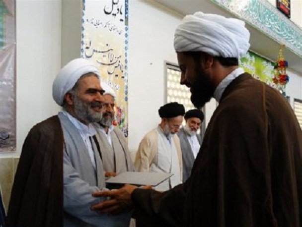 آیین تودیع و معارفه مدیر حوزه علمیه امام هادی(ع) هرند+ تصاویر