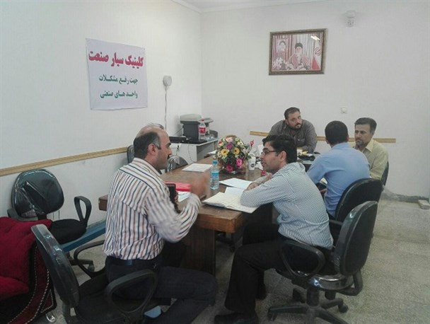 حل مشکلات واحدهای صنعتی و تولیدی مبل، اقتصاد تویسرکان را از رکود نجات می دهد