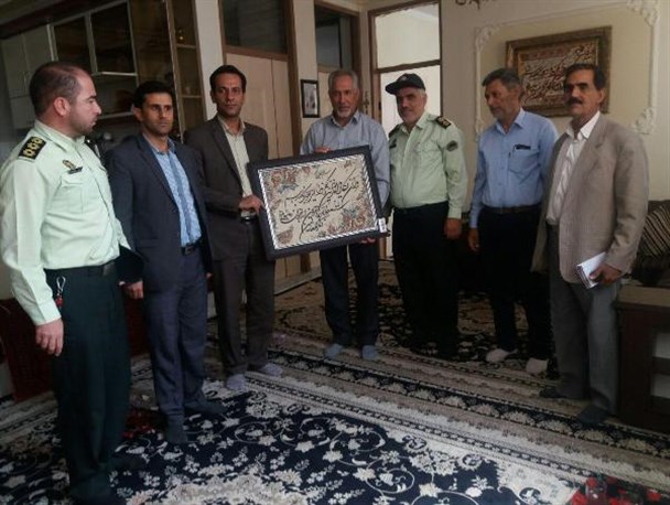 دیدار با خانواده شهدا و جانبازان مبارزه با موادمخدر در اسلام آبادغرب+ تصاویر