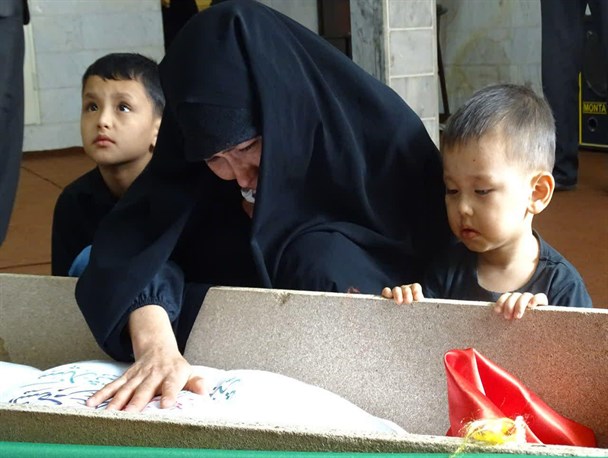 پیکر شهید مدافع حرم «علی علیزاده» بعد از سه سال به آغوش خانواده بازگشت