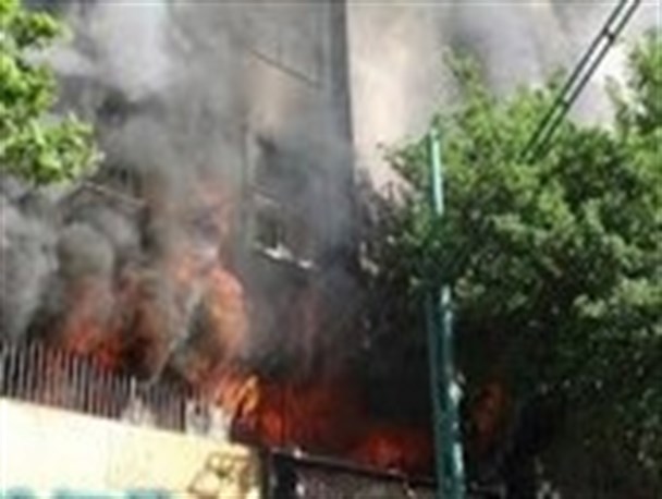 وقتی منازل مجاور ایستگاه آتش نشانی دچار حریق می شوند+ تصاویر