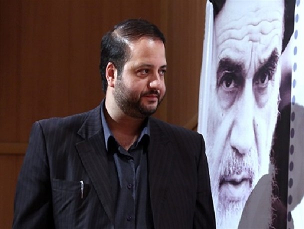 می‌خواهند با واژه «اسلام رحمانی» دشمنی آمریکا با ملت ایران را به او ببخشند