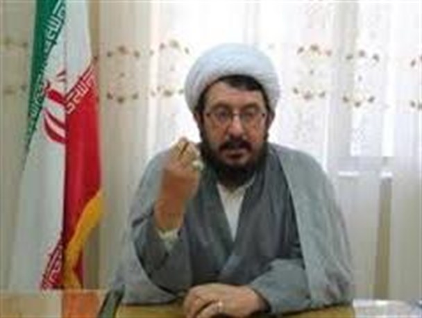 دشمن با جنگ رسانه‌ای اعتقادات و اخلاقیات جوانان مارا نشانه‌ گرفته است
