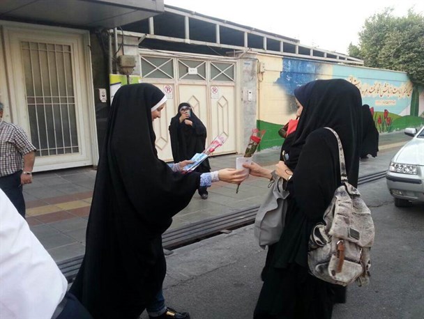 ترویج عفاف و حجاب توسط بانوان قمی در دهه کرامت+تصاویر