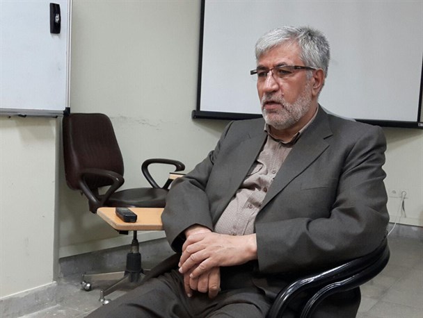 مبلغ بریتانیایی شیعه شدنش را مدیون کتاب "جهاد اکبر امام" می داند/ماجرای شیعه شدن مبلغ بریتانیایی