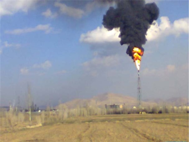 عدم پرداخت حق آلایندگی پتروشیمی شازند دائمی نیست/محیط زیست به جای قضاوت،حامی حقوق مردم باشد