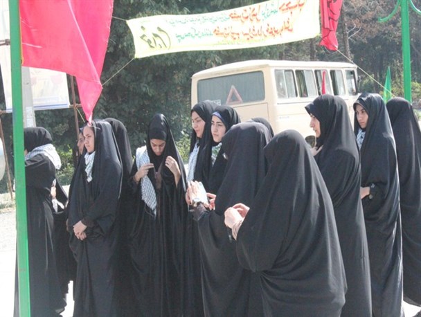 اردوهای جهادی در راستای حفاظت از دستاوردهای انقلاب اسلامی  انجام می شود/ اعزام گروه جهادی 10 نفره  به مناطق محروم حاجی آباد