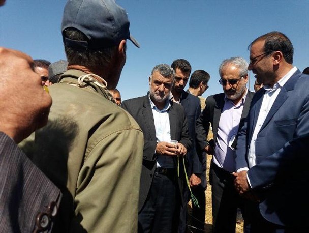 بازدید وزیر جهاد از طرح گیاهان دارویی در کهگیلویه و بویراحمد+تصاویر