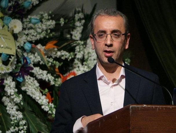 امروز با دیدن مدافعان حرم عاشورا را به چشم می بینیم/ رسالت جامعه پزشکی رفع مشکلات نیازمندان است