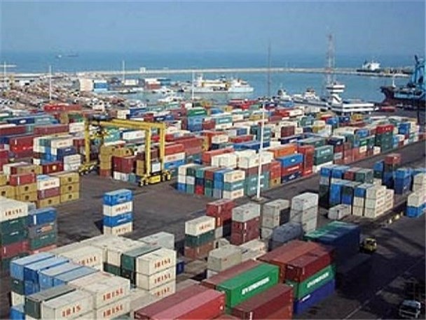 صادرات ۳۱۱ میلیون دلاری کالا از استان مرکزی/جذب نیروی بومی اولویت صنایع ساوه باشد