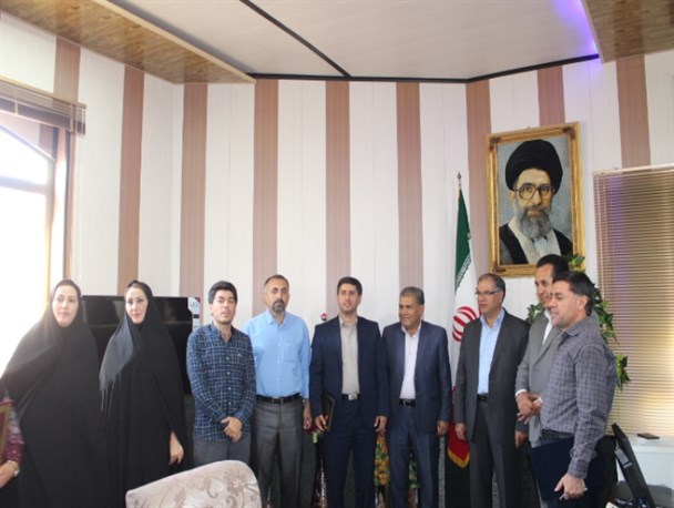 بنام خبرنگار به کام روزنامه فروش