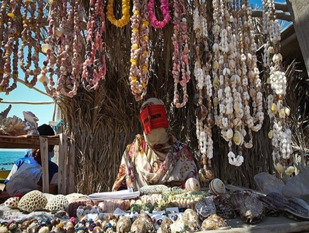 هرمزگان پیش گام در حوزه صنایع دستی دریایی / از ساخت انواع زیور آلات تا تولید قاب های فاخر