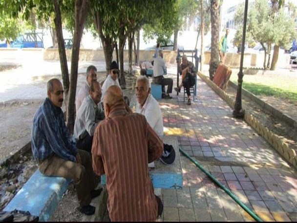 در فسا هیچ امکانات رفاهی برای بازنشسته ها وجود ندارد