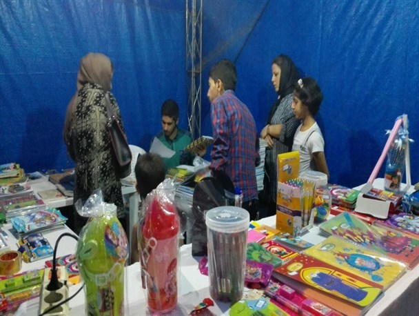 تبلور اقتصاد مقاومتی با موج توزیع لوازم التحریر ایرانی اسلامی در استان گیلان