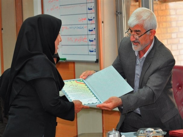 تجلیل از بانوان مدال آور مسابقات کارگری کشور در گچساران