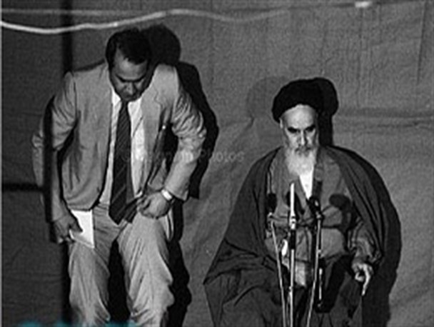 همه چیز درباره صادق قطب زاده / به مناسبت سالگرد محاکمه خائنی که برای انهدام بیت امام (ره) تلاش کرد+فیلم و عکس