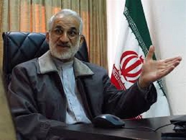 دولت یازدهم در کرنش و التماس به غرب زبانزد تاریخ شده است/ خودتحریمی در قراردادهای جدید خیانتی بزرگ به کشور است