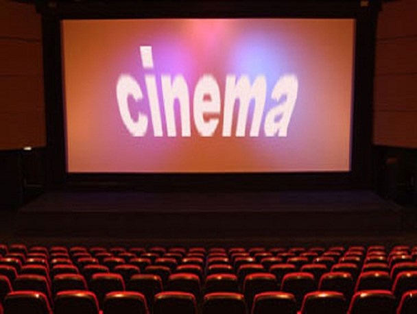 برخی فیلم ها با فرهنگ دارالعباده هم خوانی ندارد/به ندرت فیلم های جذاب در سینماهای یزد اکران می شود