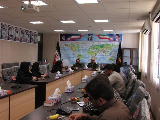 تصاویر نشست خبری فرمانده سپاه ناحیه گچساران با اصحاب رسانه