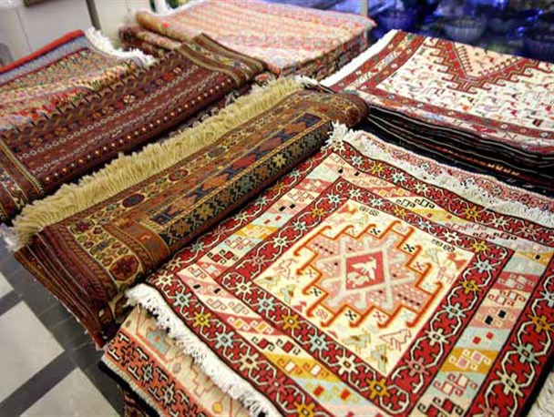 فرش خدابنده به فراموشی سپرده می شود/صنعت فرش خدابنده به کام دلالان قمی و همدانی