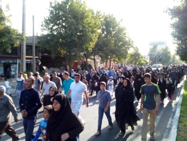 همایش پیاده روی خانوادگی در بروجرد برگزار شد+تصاویر