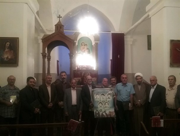 ایجاد وحدت کلمه و تقریب مذاهب محوری ترین نقش امام(ره) در دفاع مقدس/ ایفای نقش ارامنه در پشتیبانی جنگ و عملیات ها