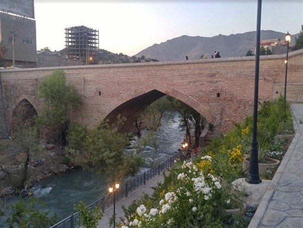 سایه بی مهری مسئولان بر سر پل تاریخی ۵۰۰ ساله صفویه در کرج آوار شد/ بازگشت پل دختر به روزهای خوش در گرو تخصیص ۳ میلیارد تومان اعتبار