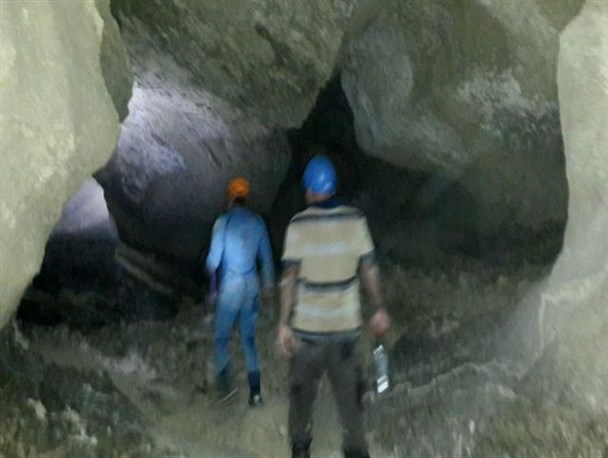 کشف غار شگفت انگیز در روستای انجیر سیاه گچساران +تصاویر