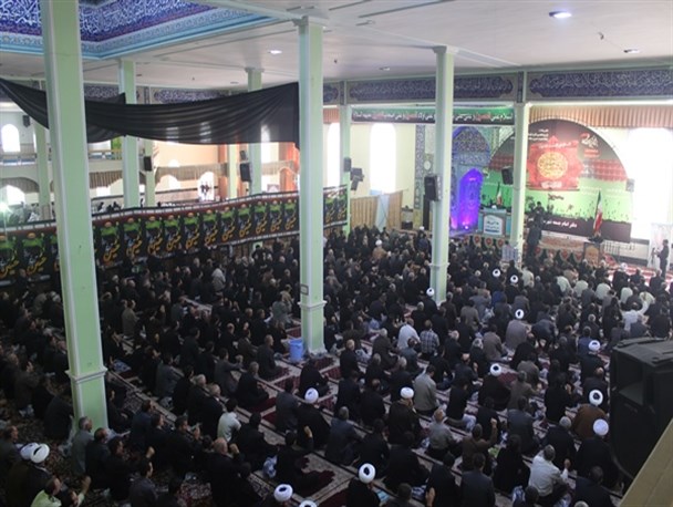 تجدید میثاق نمازگزاران میاندوآبی با امام حسین(ع) بزرگ آمر به معروف و ناهی از منکر+ تصاویر