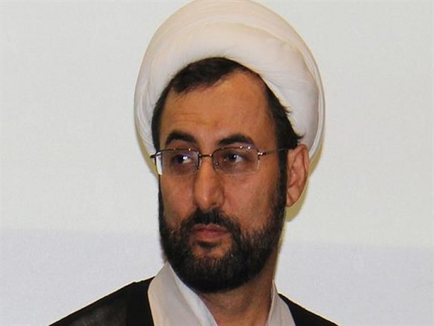 تمسک به مفاهیم عاشورایی مایع حیات جامعه انسانی است