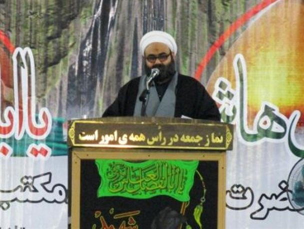 اقتصاد مقاومتی یعنی دست خود را به دشمن دراز نکنید