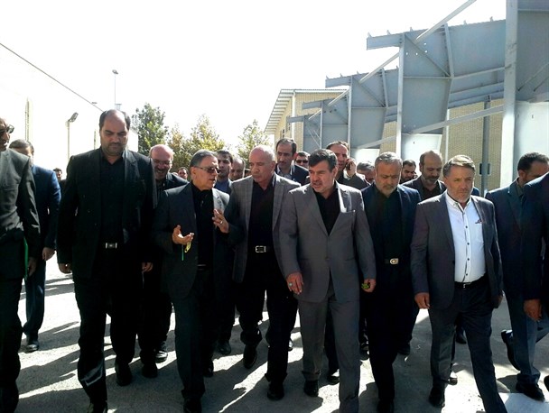 بازدید رئیس کل بانک مرکزی از شرکت رضابافت آبیک + تصاویر