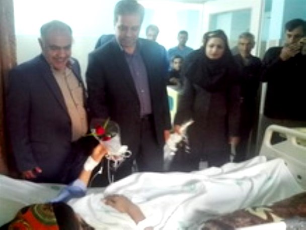 ملاقات جمعی از مسئولان با دانش آموزان سانحه دیده بالاده