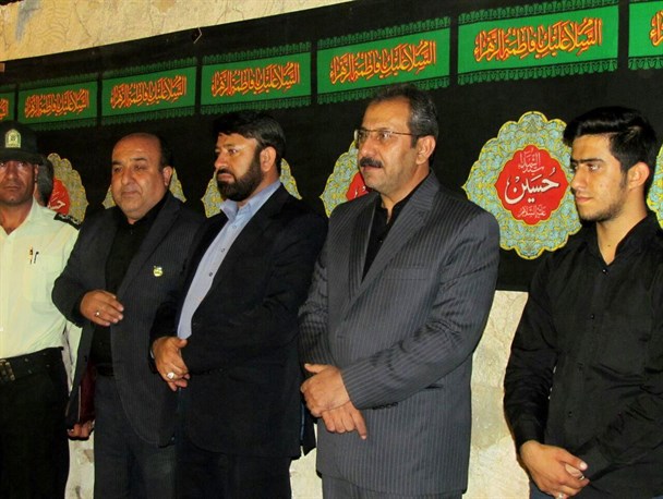 حضور مسئولان کازرون در جمع عزاداران حسینی شهر نودان+ عکس