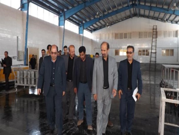 بازدید فرماندار ورزقان و دبیر ستاد اقتصاد مقاومتی استان از ۲ واحد تولیدی