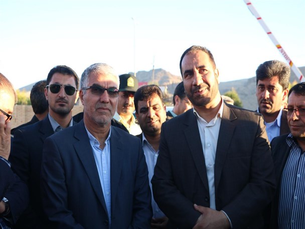 با دیدن کارگاه تولید پوشاک احساس نشاط کردم/باید تعاونی هایی جهت بسته بندی و صادرات انجیر راه اندازی شود