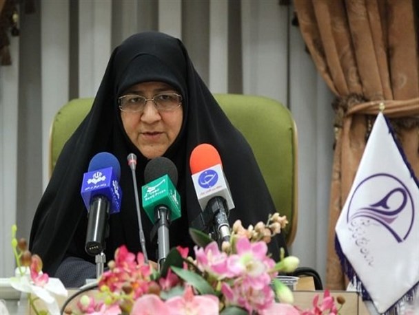 آمریکا اگر عرضه دارد در میدان عمل با جوانان ایران روبه رو شود