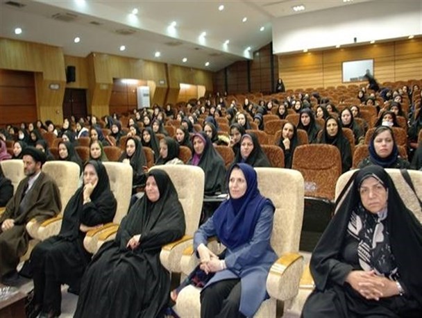 " امور بانوان "؛ عنوانی تشریفاتی در ادارات کهگیلویه و بویراحمد/خاموشی نهادی که می تواند امیدبخش جامعه زنان باشد