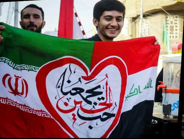 گوشه ای از خدمت رسانی جوانان و نوجوانان قمی به زائران اربعین